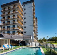 Coral Towers Holiday Apartments - Surfers Gold Coast