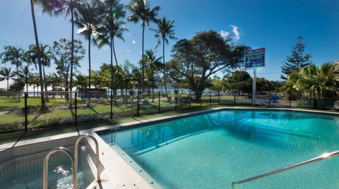 Coral Towers Holiday Apartments - Surfers Gold Coast 3