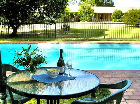 Mountain View Motor Inn And Holiday Lodges - Surfers Gold Coast 4