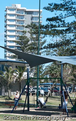 Pacific Regis Beachfront Apartments - Surfers Gold Coast 6