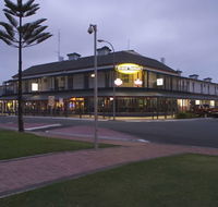 Grand Tasman Hotel - Surfers Gold Coast