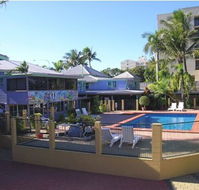 Caravella Backpackers Hostel - Surfers Gold Coast