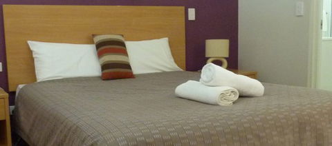 Summit Motel - Surfers Gold Coast 0