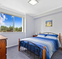 Lakeside Waterfront Apartment 18 - Surfers Gold Coast