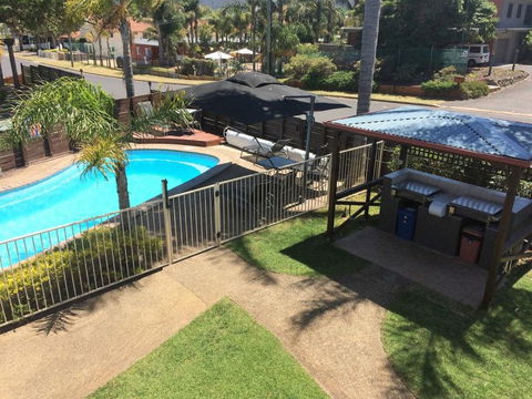 Beachfront Units Merimbula - Surfers Gold Coast 2