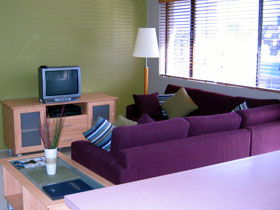Beachside Court - Surfers Gold Coast 1