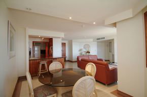181 The Esplanade - Surfers Gold Coast 4