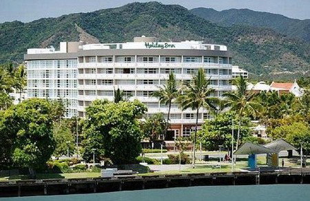 Holiday Inn Cairns - Surfers Gold Coast 0