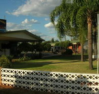 Cross Roads Motel - Surfers Gold Coast