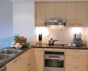 Sea Change Beachfront Apartments - Surfers Gold Coast 4