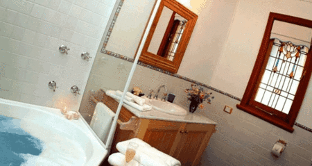 Carriages Country House - Surfers Gold Coast 5