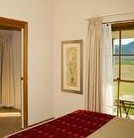 Berenbell Vineyard Retreat - Surfers Gold Coast 3