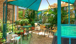 Limassol Motel - Surfers Gold Coast 4