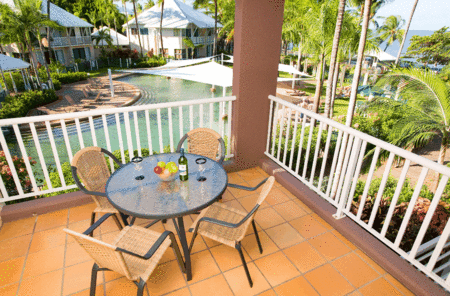 Coral Sands Beachfront Resort - Surfers Gold Coast 4