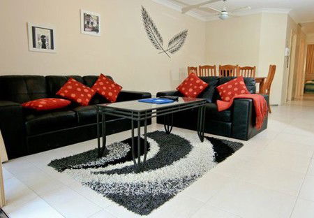 Miami Beachside Apartments - Surfers Gold Coast 4