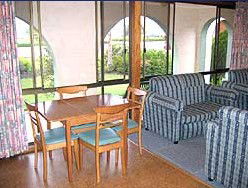 Del Costa Holiday Villas - Surfers Gold Coast 1