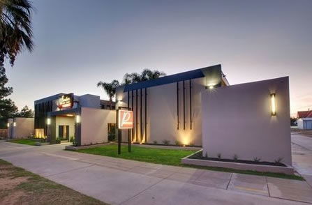 Sandors Motor Inn - Surfers Gold Coast 1