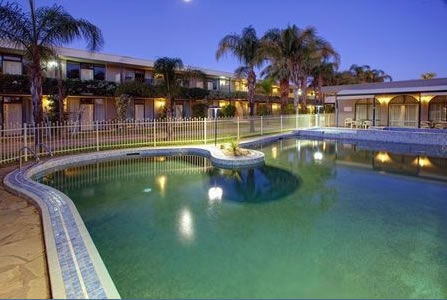 Sandors Motor Inn - Surfers Gold Coast 5