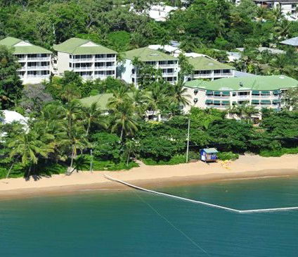 On The Beach Holiday Apartments - Surfers Gold Coast 4