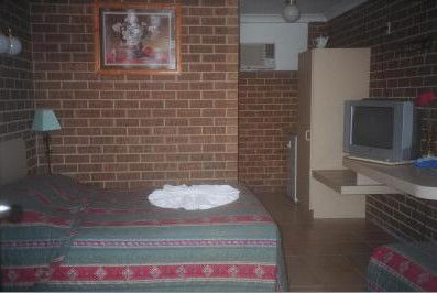 Buccaneer Motel - Surfers Gold Coast 1