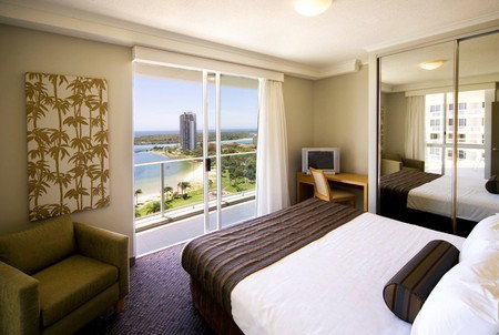 Outrigger Twin Towns Resort - Surfers Gold Coast 2