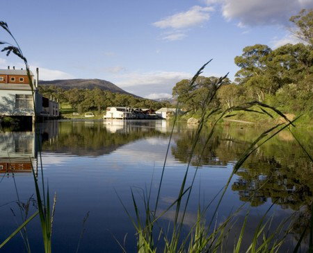 Lake Crackenback Resort - Surfers Gold Coast 2
