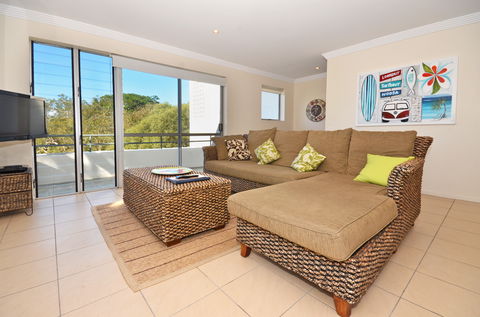 Raintrees Resort - Surfers Gold Coast 3