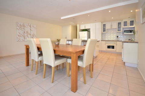 Raintrees Resort - Surfers Gold Coast 5