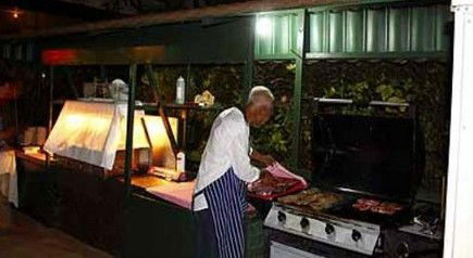 Pine Tree Motel - Surfers Gold Coast 3