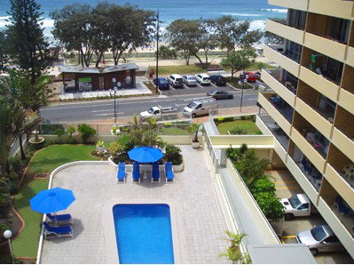 At The Sands Holiday Apartments - Surfers Gold Coast 1