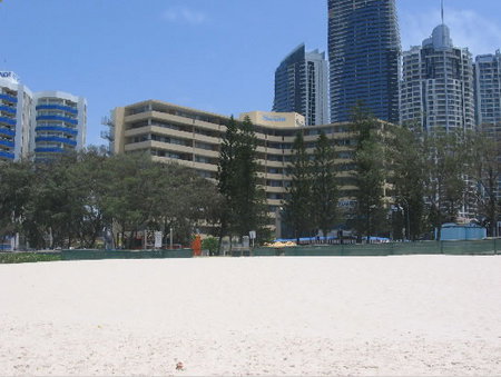 At The Sands Holiday Apartments - Surfers Gold Coast 4