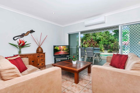 The Villas Palm Cove - Surfers Gold Coast 1