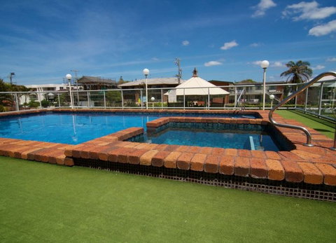 Foreshore Apartments, Mermaid Beach - Surfers Gold Coast 2