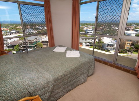 Foreshore Apartments, Mermaid Beach - Surfers Gold Coast 4