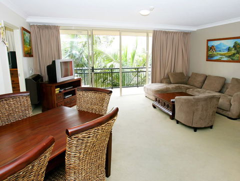 Paradise Island Resort - Surfers Gold Coast 1