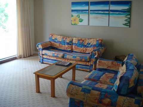 Horizons Burleigh Heads Holiday Apartments - Surfers Gold Coast 3