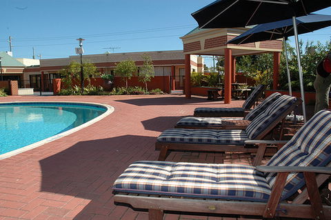 Country Comfort Inter City Perth Hotel & Apartments - Surfers Gold Coast 1