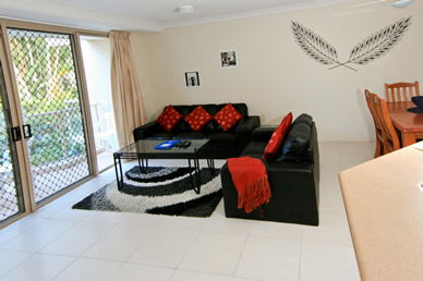 Miami Beachside Apartments - Surfers Gold Coast 7