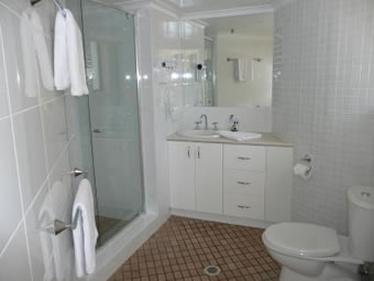 Aegean Apartments - Surfers Gold Coast 10