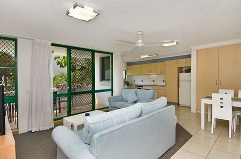 Headland Gardens Holiday Apartments - Surfers Gold Coast 2