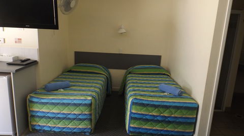 Central Point Motel - Surfers Gold Coast 2