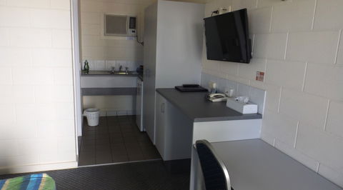 Central Point Motel - Surfers Gold Coast 3