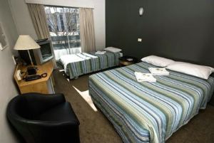 City Crown Motel - Surfers Gold Coast 2