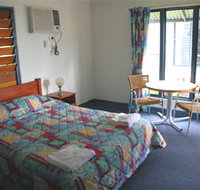 Sleepy Lagoon Hotel Motel - Surfers Gold Coast