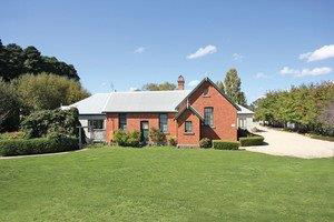 Woodend Old School House Bed And Breakfast - Surfers Gold Coast 0