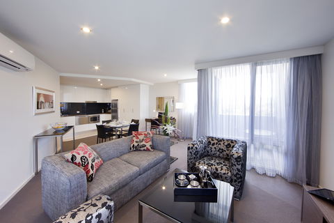 Adina Serviced Apartments Dickson - Surfers Gold Coast 0