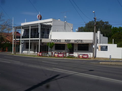 Tyson's Reef Hotel - Surfers Gold Coast 0
