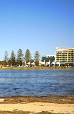 The Entrance Waldorf Apartment Hotel - Surfers Gold Coast 0