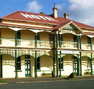 Branxholm Hotel - Surfers Gold Coast