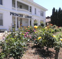 Princes Lodge Motel - Surfers Gold Coast